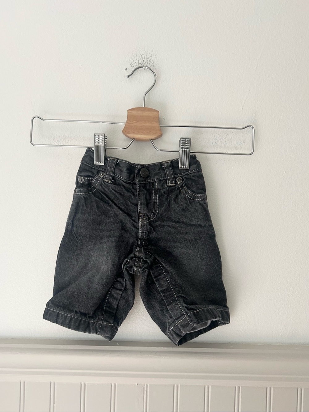GAP Baby 0–3M Black Washed Denim Jeans Lined Snap Diaper Easy
